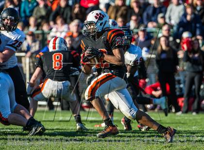 Thumbnail 3 in Beverly vs. Marblehead photogallery.