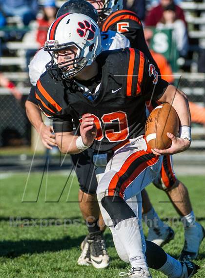 Thumbnail 3 in Beverly vs. Marblehead photogallery.