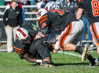 Thumbnail 3 in Beverly vs. Marblehead photogallery.