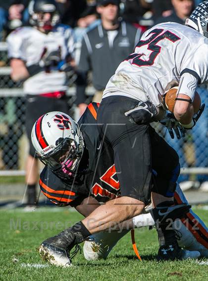 Thumbnail 2 in Beverly vs. Marblehead photogallery.