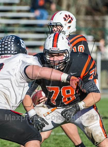 Thumbnail 3 in Beverly vs. Marblehead photogallery.