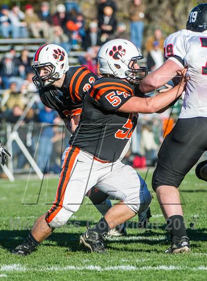 Thumbnail 2 in Beverly vs. Marblehead photogallery.