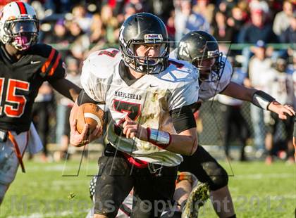 Thumbnail 3 in Beverly vs. Marblehead photogallery.