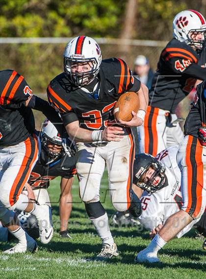 Thumbnail 3 in Beverly vs. Marblehead photogallery.