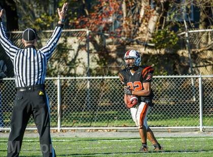 Thumbnail 2 in Beverly vs. Marblehead photogallery.