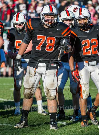 Thumbnail 2 in Beverly vs. Marblehead photogallery.