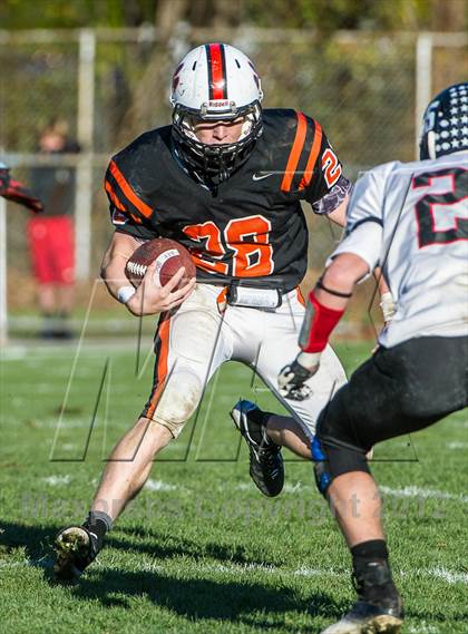 Thumbnail 3 in Beverly vs. Marblehead photogallery.