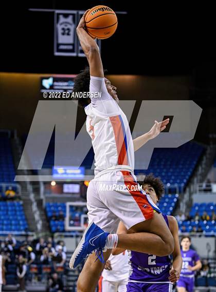 Thumbnail 1 in Bishop Gorman vs. Spanish Springs (NIAA State 5A Semifinal) photogallery.