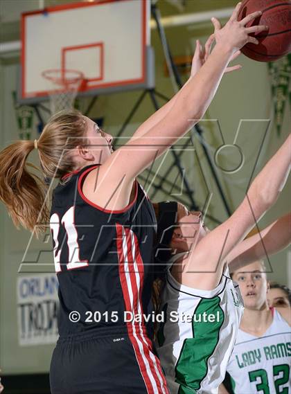 Thumbnail 2 in Winters vs. Dixion (Ram Jam Winter Classic) photogallery.