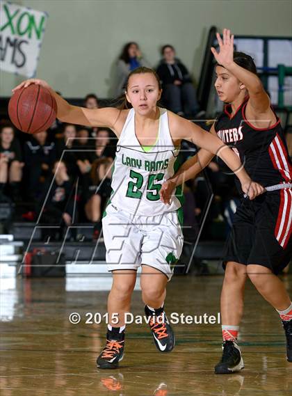 Thumbnail 3 in Winters vs. Dixion (Ram Jam Winter Classic) photogallery.