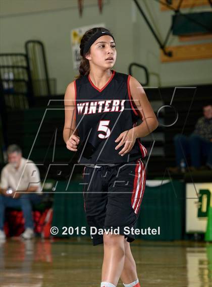 Thumbnail 2 in Winters vs. Dixion (Ram Jam Winter Classic) photogallery.