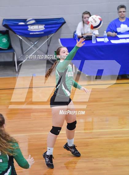 Thumbnail 2 in Valley Springs vs Crowley's Ridge Academy (AHSAA 3A 2nd Round Playoff) photogallery.