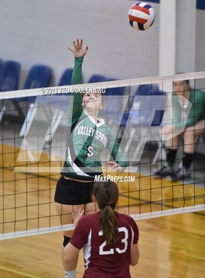 Thumbnail 2 in Valley Springs vs Crowley's Ridge Academy (AHSAA 3A 2nd Round Playoff) photogallery.