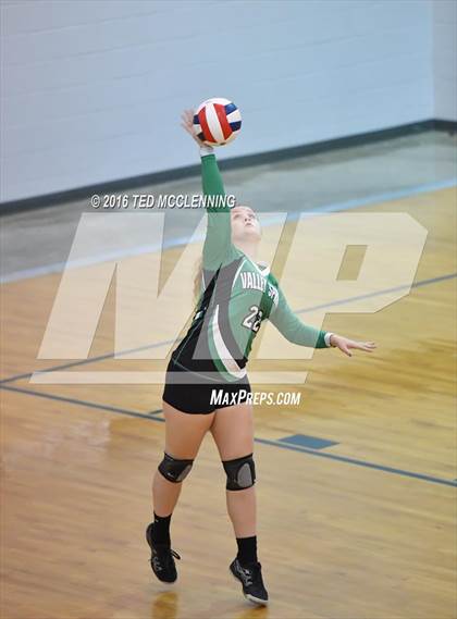 Thumbnail 2 in Valley Springs vs Crowley's Ridge Academy (AHSAA 3A 2nd Round Playoff) photogallery.