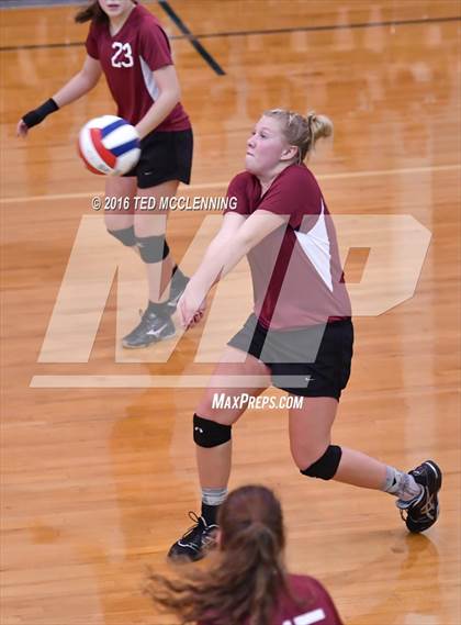 Thumbnail 2 in Valley Springs vs Crowley's Ridge Academy (AHSAA 3A 2nd Round Playoff) photogallery.