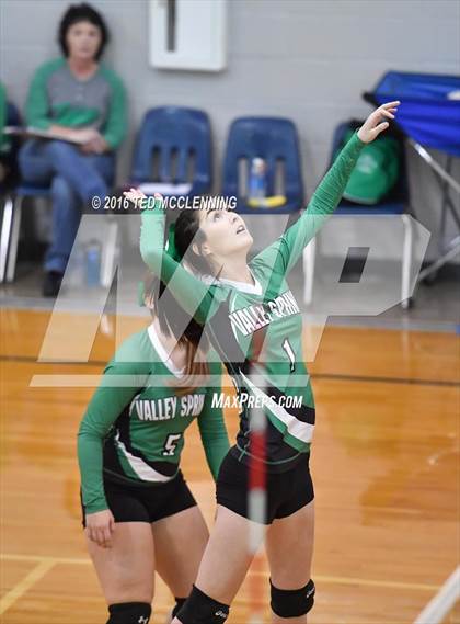 Thumbnail 1 in Valley Springs vs Crowley's Ridge Academy (AHSAA 3A 2nd Round Playoff) photogallery.
