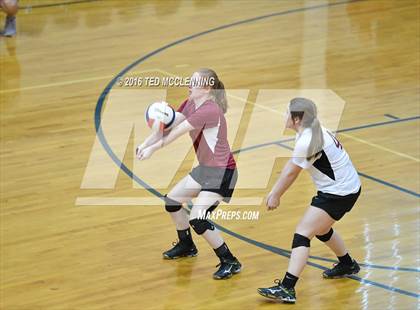 Thumbnail 1 in Valley Springs vs Crowley's Ridge Academy (AHSAA 3A 2nd Round Playoff) photogallery.