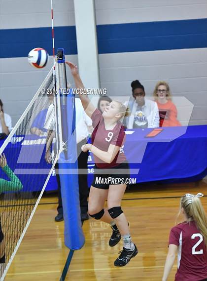 Thumbnail 1 in Valley Springs vs Crowley's Ridge Academy (AHSAA 3A 2nd Round Playoff) photogallery.