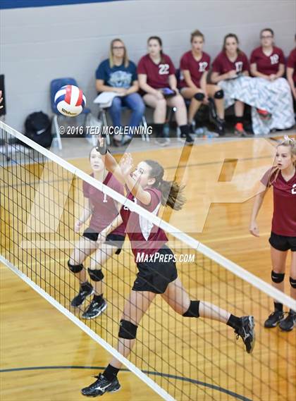 Thumbnail 1 in Valley Springs vs Crowley's Ridge Academy (AHSAA 3A 2nd Round Playoff) photogallery.