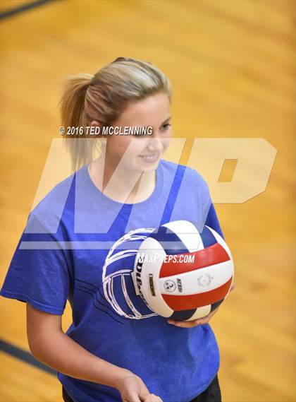 Thumbnail 1 in Valley Springs vs Crowley's Ridge Academy (AHSAA 3A 2nd Round Playoff) photogallery.