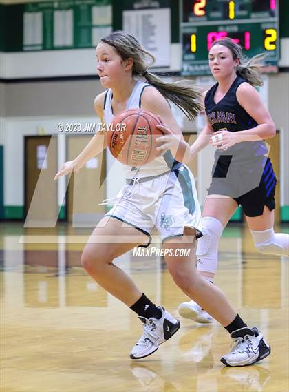 Thumbnail 1 in Huckabay vs Santo (Relentless Runnin' Cats Classic) photogallery.