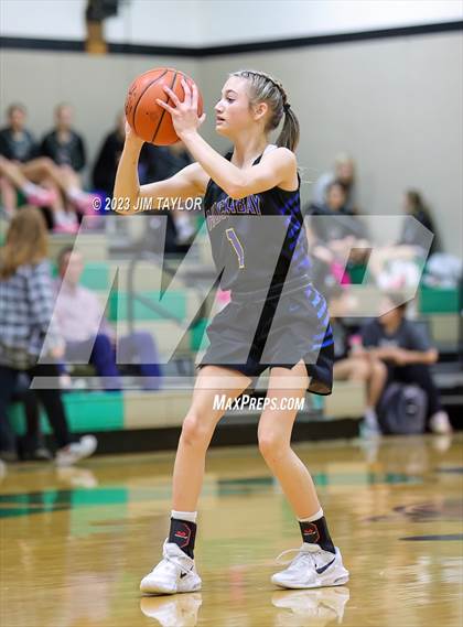 Thumbnail 1 in Huckabay vs Santo (Relentless Runnin' Cats Classic) photogallery.