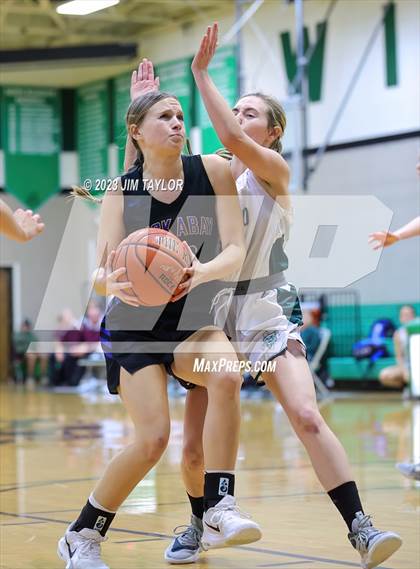 Thumbnail 2 in Huckabay vs Santo (Relentless Runnin' Cats Classic) photogallery.