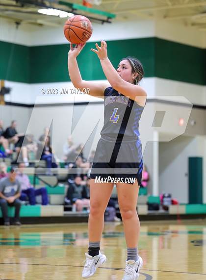 Thumbnail 3 in Huckabay vs Santo (Relentless Runnin' Cats Classic) photogallery.
