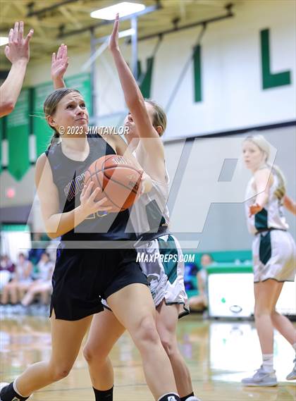 Thumbnail 1 in Huckabay vs Santo (Relentless Runnin' Cats Classic) photogallery.
