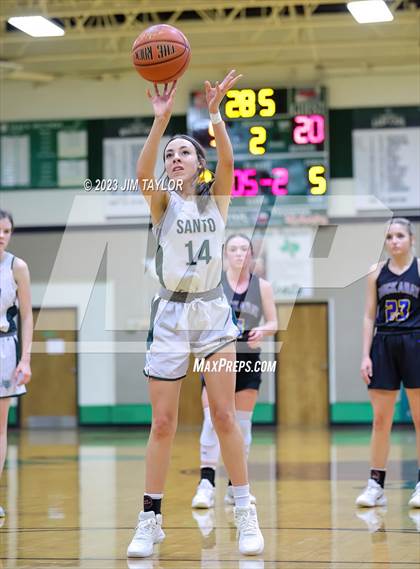 Thumbnail 2 in Huckabay vs Santo (Relentless Runnin' Cats Classic) photogallery.