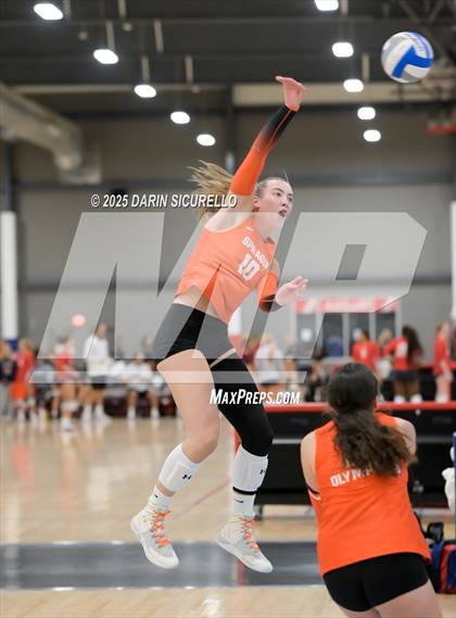 Thumbnail 2 in James Logan vs. Sprague (Nike Tournament of Champions – Southwest) photogallery.