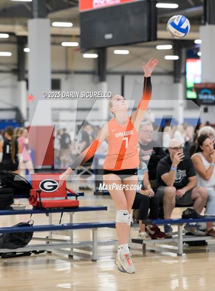 Thumbnail 3 in James Logan vs. Sprague (Nike Tournament of Champions – Southwest) photogallery.