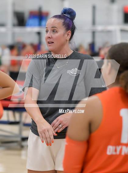 Thumbnail 1 in James Logan vs. Sprague (Nike Tournament of Champions – Southwest) photogallery.