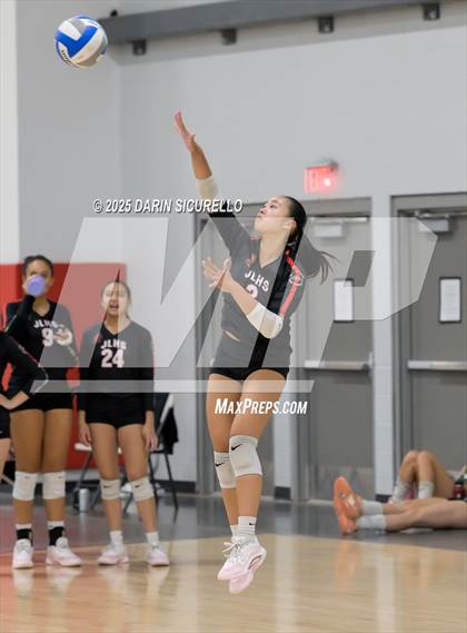 Thumbnail 3 in James Logan vs. Sprague (Nike Tournament of Champions – Southwest) photogallery.