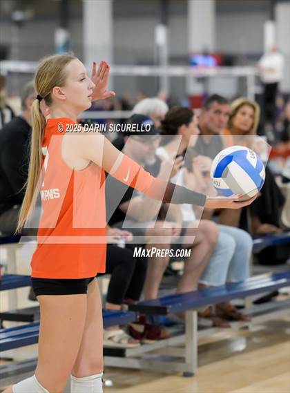 Thumbnail 2 in James Logan vs. Sprague (Nike Tournament of Champions – Southwest) photogallery.