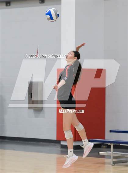 Thumbnail 3 in James Logan vs. Sprague (Nike Tournament of Champions – Southwest) photogallery.