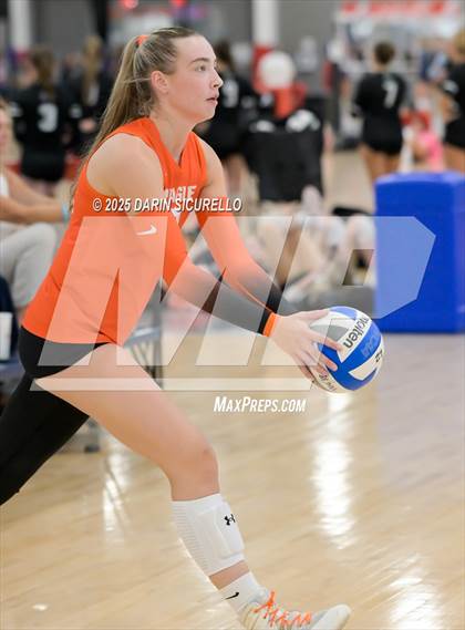 Thumbnail 3 in James Logan vs. Sprague (Nike Tournament of Champions – Southwest) photogallery.