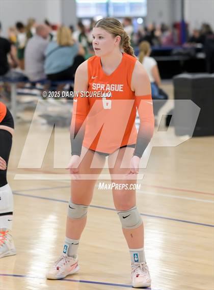 Thumbnail 2 in James Logan vs. Sprague (Nike Tournament of Champions – Southwest) photogallery.