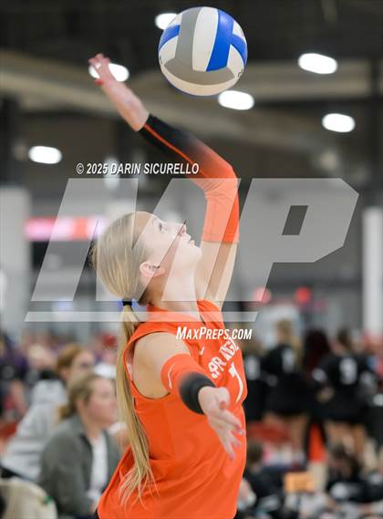 Thumbnail 2 in James Logan vs. Sprague (Nike Tournament of Champions – Southwest) photogallery.