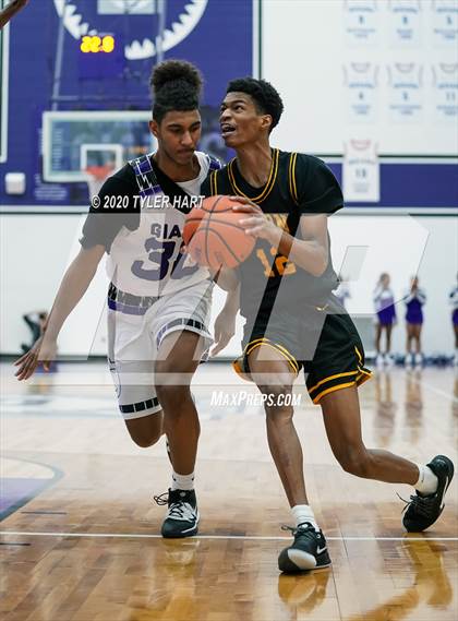 Thumbnail 3 in Avon @ Ben Davis photogallery.