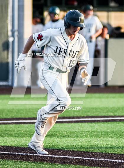 Thumbnail 3 in Tompkins vs. Strake Jesuit (UIL 6A Regional Semifinal Playoff - Game 1)  photogallery.
