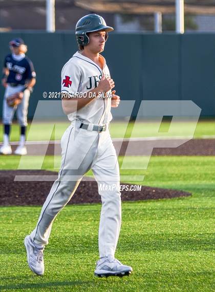 Thumbnail 1 in Tompkins vs. Strake Jesuit (UIL 6A Regional Semifinal Playoff - Game 1)  photogallery.