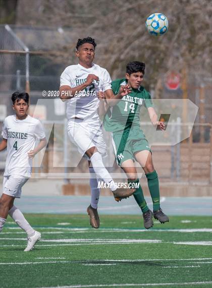 Thumbnail 3 in Hamilton vs. Rivera (CIF Los Angles City Section D3 Final) photogallery.