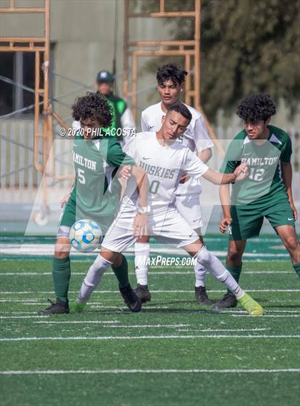 Thumbnail 1 in Hamilton vs. Rivera (CIF Los Angles City Section D3 Final) photogallery.