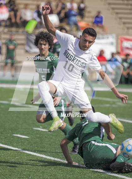 Thumbnail 1 in Hamilton vs. Rivera (CIF Los Angles City Section D3 Final) photogallery.