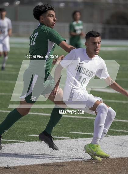 Thumbnail 1 in Hamilton vs. Rivera (CIF Los Angles City Section D3 Final) photogallery.