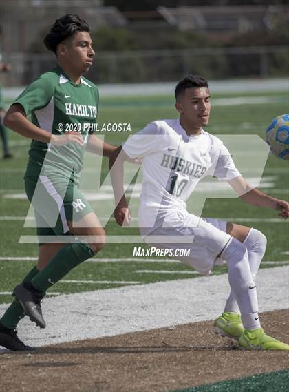 Thumbnail 2 in Hamilton vs. Rivera (CIF Los Angles City Section D3 Final) photogallery.