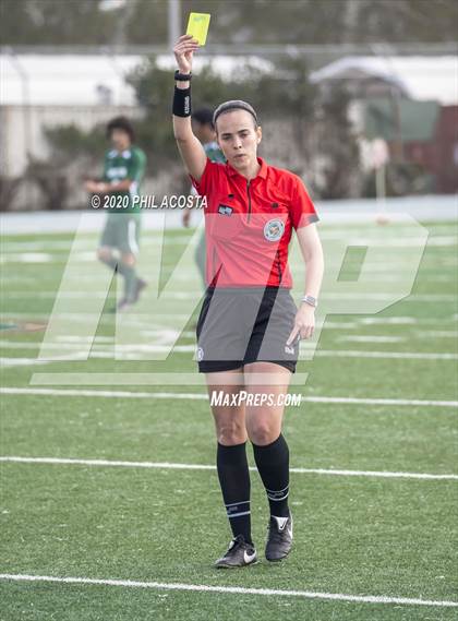 Thumbnail 3 in Hamilton vs. Rivera (CIF Los Angles City Section D3 Final) photogallery.
