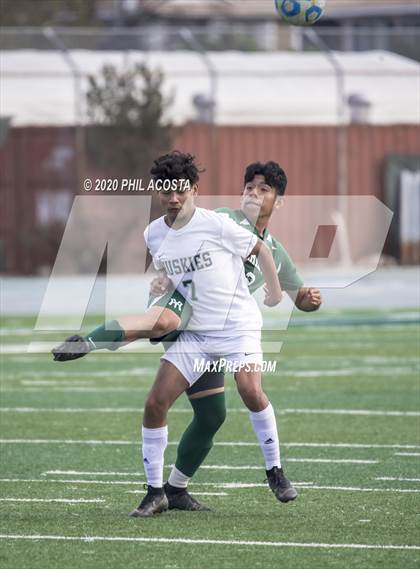 Thumbnail 1 in Hamilton vs. Rivera (CIF Los Angles City Section D3 Final) photogallery.