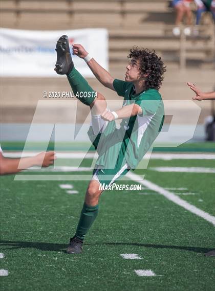 Thumbnail 3 in Hamilton vs. Rivera (CIF Los Angles City Section D3 Final) photogallery.